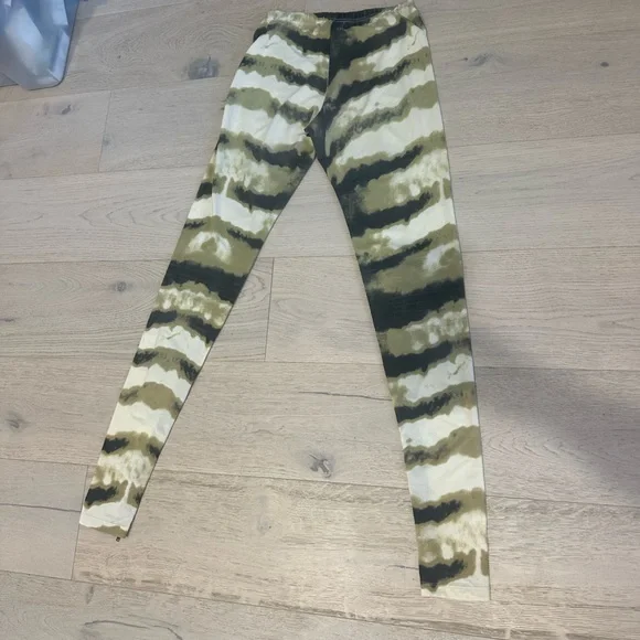 Spell Leila Feather RARE HTF early Spell Black and Tan Striped Leggings AUS 8=4 - Picture 6 of 17